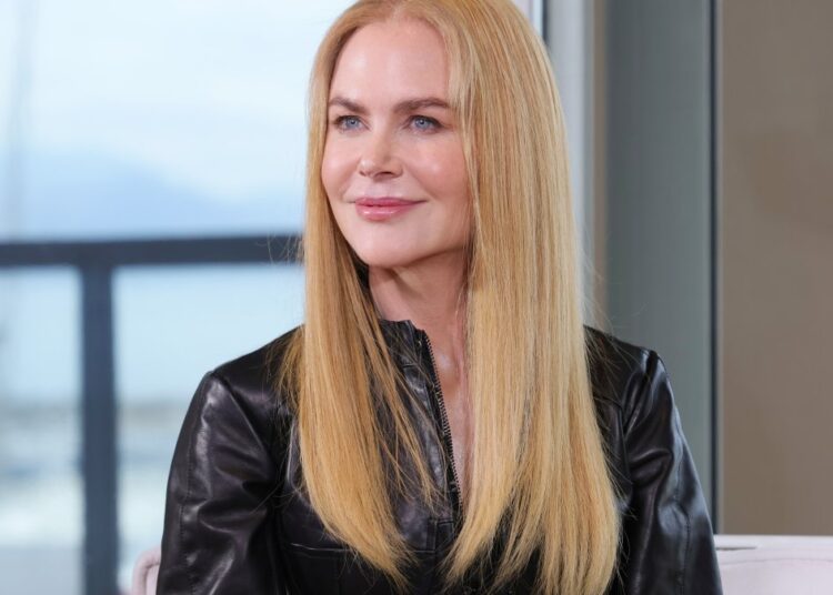 Nicole Kidman returns to her curly hair on family vacation – NBC10 Philadelphia