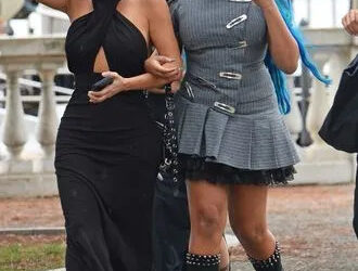 COBRA TEAM / BACKGRID Kim Kardashian and her daughter North West