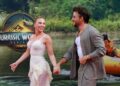 (From left) Scarlett Johansson and Jonathan Bailey at the 'Jurassic World: Rebirth' premiere in New York City in June.