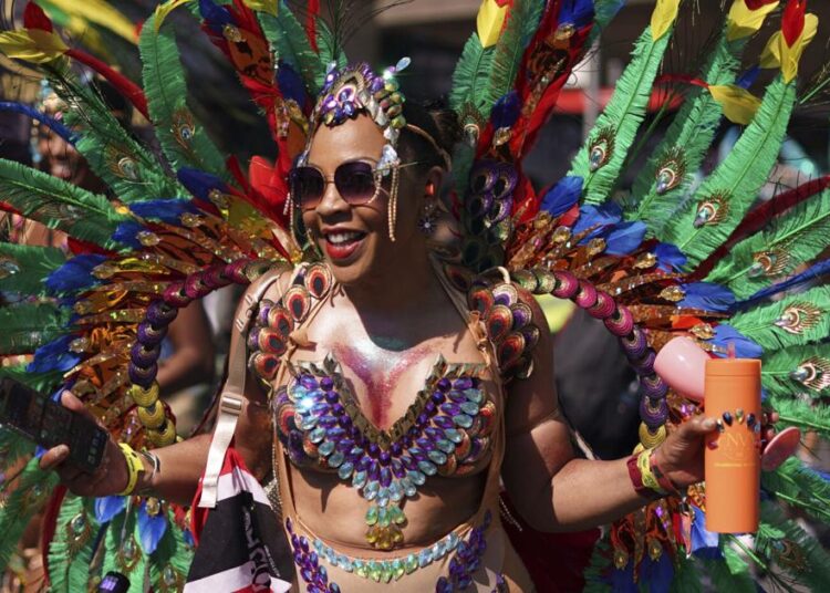 Photos show thousands celebrating Caribbean culture at London's Notting Hill Carnival | World