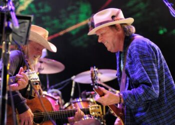 This photo of music legends Willie Nelson and Neil Young...