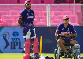 Rajasthan Royals captain Sanju Samson and coach Rahul Dravid during a training session (PTI)
