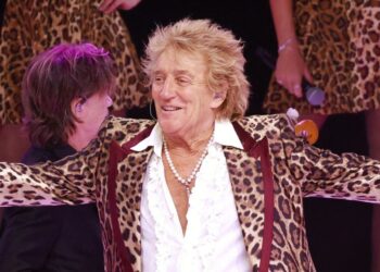 Rod Stewart shows true colors on Donald Trump leaving fans outraged - Celebrity News - Entertainment