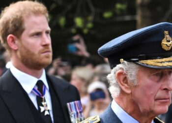 Royal reconciliation? Senior aides to King Charles III and Prince Harry pictured meeting in London