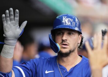 Royals 1B Vinnie Pasquantio earns AL Player of the Week honors