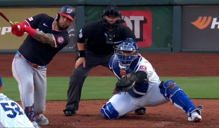 Royals Top Nationals 8-5 in KC