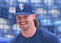 Royals beat Tigers 3-1 with late heroics