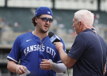 Royals look to ride offensive outburst into clash vs. White Sox - Field Level Media - Professional sports content solutions