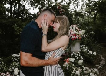 Taylor Swift Travis Kelce Engagement4