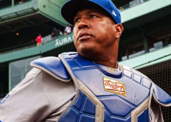 Salvador Perez (illness) scratched by Kansas City Royals