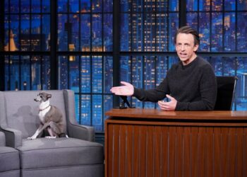 Seth Meyers with his Italian greyhound, Frisbee, on “Late Night With Seth Meyers” in 2021.