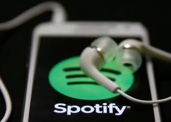 Spotify Slides Into DMs With New In-App Messaging Feature, Aiming To Boost Engagement And Music Sharing