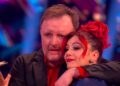 Chris McCausland and Dianne Buswell winning Strictly Come Dancing 2024