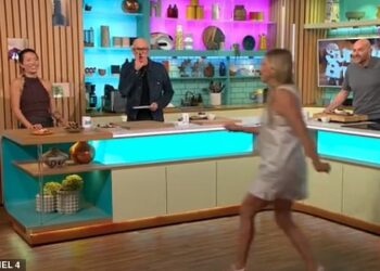 Sunday Brunch guest Anna Williamson 'booed' after dashing across the set in hilarious blunder