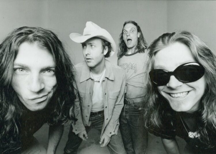 Supersuckers Share Twangy New Single “Unsolvable Problems”