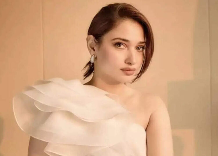Tamannaah Bhatia reveals why celebrities remain silent about their cosmetic surgeries: 'Wo kuch kahenge toh...' | Hindi Movie News