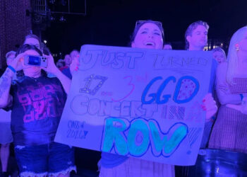 Abby Hoose, a 17-year-old from Kansas City’s Northland, said her mom always played The Goo Goo Dolls’ songs when she was a kid and she remembers dancing along to the songs with her siblings in the living room.