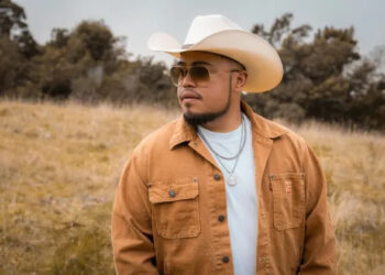 Maoli, a Hawaiian artist who started out making reggae, is finding a natural, new path in country music. - Credit: Reggie Villa*