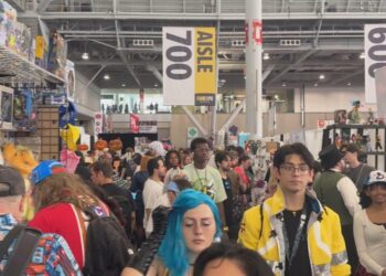 Thousands head to Fan Expo Boston to "geek out" and meet celebrity guests