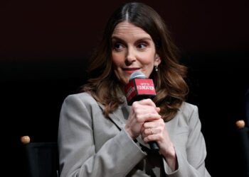 Tina Fey Reveals 'A Dirty Secret' Of 'Saturday Night Live'