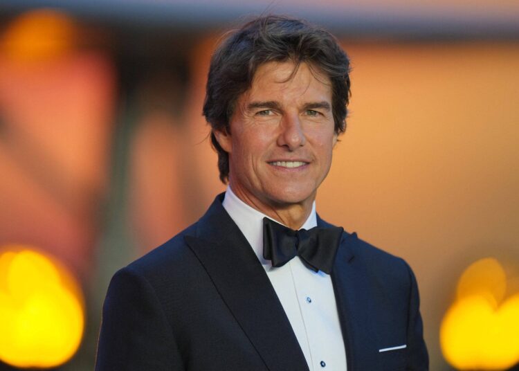 Tom Cruise Takes a Temporary Vow of Celibacy for Self-Improvement – Star Magazine
