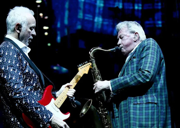 Phil Manzanera and Andy Mackay.