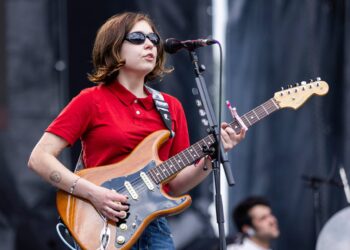 Watch Snail Mail debut new songs 'My Maker' and 'Ricochet' at tour closer in Seattle