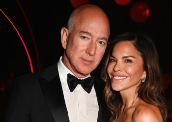 What Happened With Jeff Bezos & Lauren Sanchez's Brother Michael?