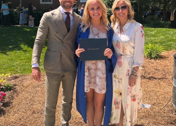 Tyler-Johnson-With-Emily-and-Ricki-8283076
