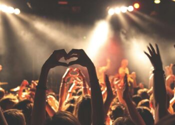 Why All Of New Jersey Should Attend Live Music Events More Often