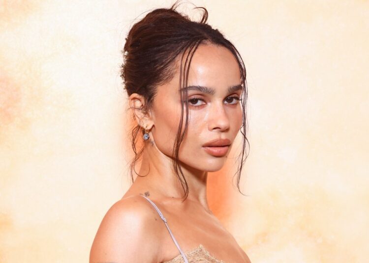 Zoe Kravitz Says Taylor Swift's 'Life of a Showgirl' Has 'No Skips'