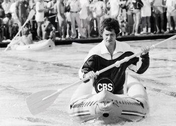 David Letterman, then a regular on variety show Mary, kayaked for CBS in 1978’s Battle of the Network Stars, a show THR lauded for capturing the high-spirited atmosphere and intense competitiveness.