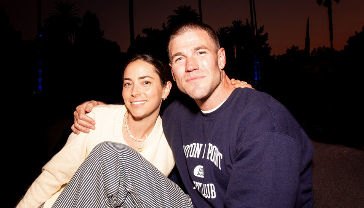 ‘NCIS: Origins’ Stars Austin Stowell & Mariel Molino Catch an Outdoor Movie Together in L.A. | Austin Stowell, Mariel Molino | Just Jared: Celebrity News and Gossip