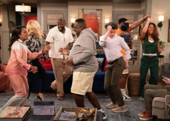 “Welcome to the New Normals” – The Johnsons and Butlers face big changes and unexpected challenges as Tina discovers a new passion, Malcolm navigates work and family boundaries and Courtney takes a major step with Marty. Meanwhile, Dave’s tech experiment backfires and Gemma’s parenting plan goes awry, on the season eight premiere of THE NEIGHBORHOOD ,Monday, Oct. 13 (8:00-8:30 PM, ET/PT) on the CBS Television Network, and streaming on Paramount+ (live and on-demand for Paramount+ Premium plan subscribers, or on-demand for Paramount+ Essential subscribers the day after the episode airs)*. Pictured: Tichina Arnold as Tina, Sheaun McKinney as Malcolm, Cedric The Entertainer as Calvin, Max Greenfield as Dave and Skye Townsend as Courtney. Photo: Monty Brinton/CBS ©2025 CBS Broadcasting, Inc. All Rights Reserved.