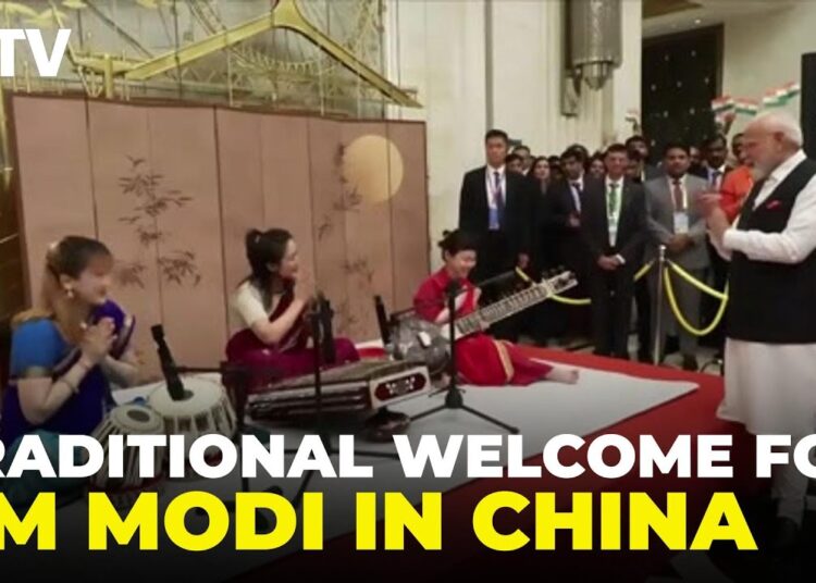 Chinese Artists Welcome PM Modi With Indian Classical Music In Tianjin