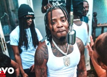 Dee Mula – Blow My High (Official Music Video)