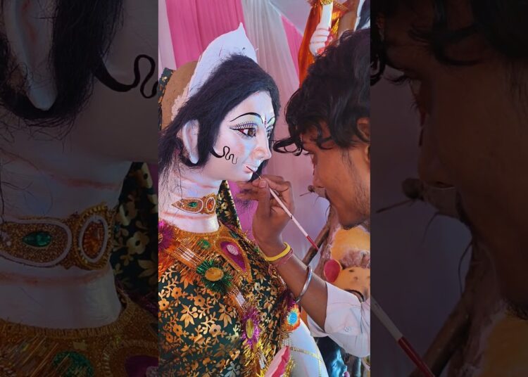 Durga puja murti making#durgapuja#maadurga #navratri #navratrispecial#maa #pawansingh#artist #viral