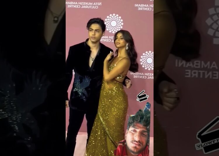 #bollywood #aryankhan #suhanakhan #famous #celebrity #song #hindisong #kingkhan #love #salmamkhan