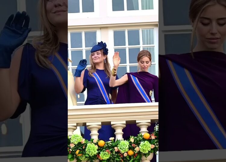 Royal Family Waves from Noordeinde Palace Balcony | Prinsjesdag 2025 #Amalia #Ariane #Alexia