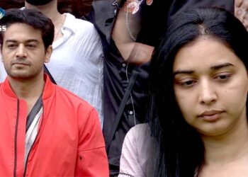Bigg Boss 19 WKV Update:  Gaurav Mridul Se Tanya Ne Ki Gossip, Kaha Yaha Akar Mila Reality Check