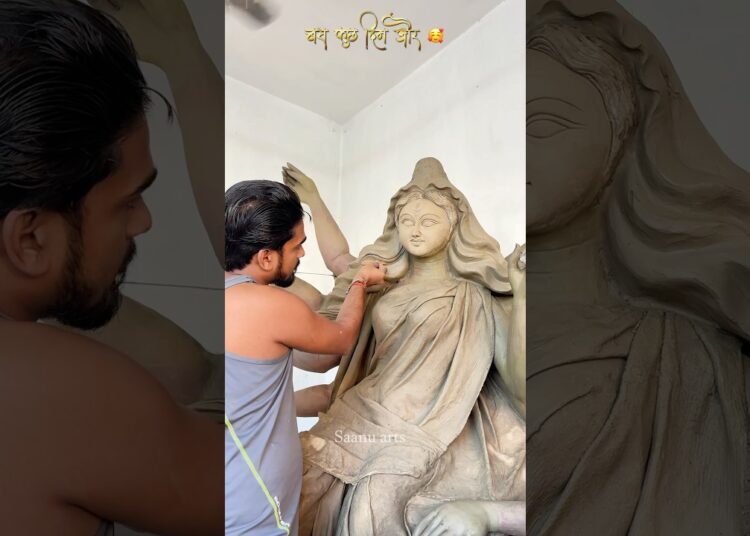 Durga Puja murti making #durgapuja #maadurga #navratri #pawansingh #hajipur #art #artist #bhojpuri