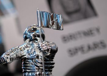 2025 MTV VMAs Winners: See the Full List