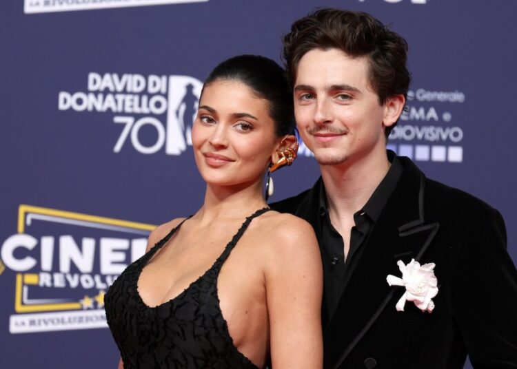 7 Couples in the Spotlight: Kylie Jenner and Timothée Chalamet, More