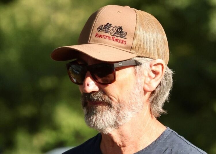 American Pickers star looks bruised and battered as he breaks cover - Celebrity News - Entertainment
