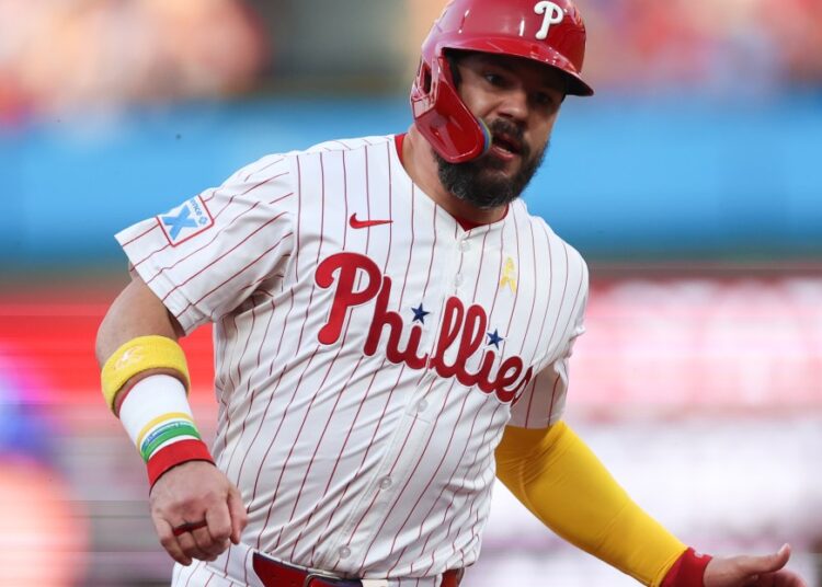 And then, there was one: Phillies 8, Royals 6