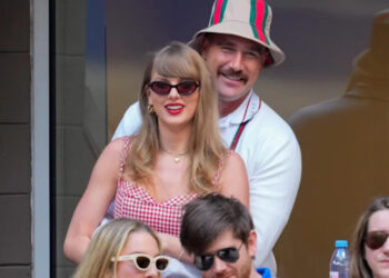 Taylor Swift Reportedly Shaken by Travis Kelce's Outburts, & Swifties Think The Relationship Is Over