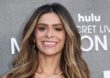 Bachelorette fans left divided as ABC drop ‘insane’ cast news - Celebrity News - Entertainment