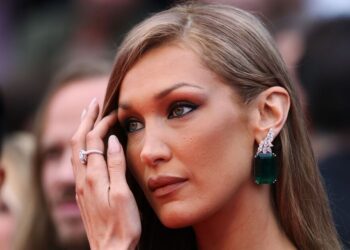 Bella Hadid spotted after being rushed to hospital - Celebrity News - Entertainment