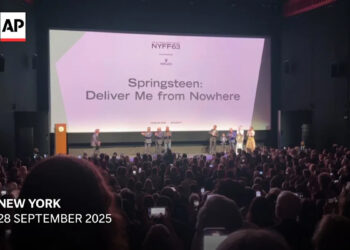 Bruce Springsteen performs at NYFF premiere of biopic