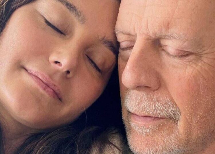 Bruce Willis' wife bursts into tears as she says they have 'own language' - Celebrity News - Entertainment